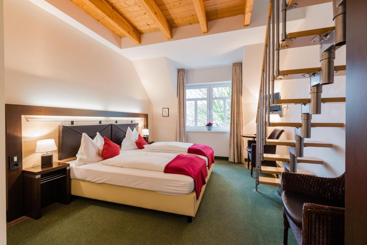 Hotel Am Fischerhafen Ditzum Eksteriør bilde