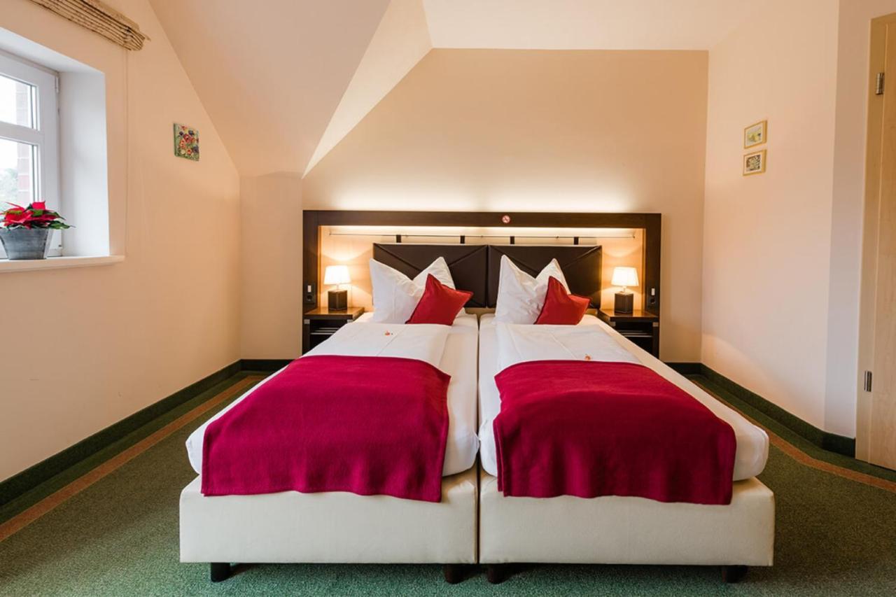Hotel Am Fischerhafen Ditzum Eksteriør bilde